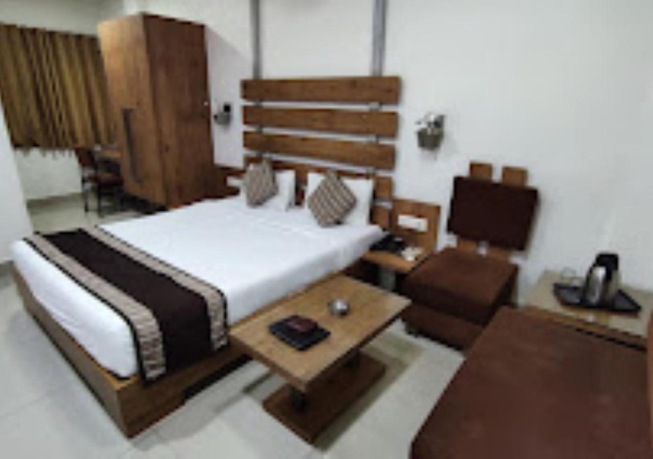 Hotel Siddharth Premiere Chandrapur 외부 사진