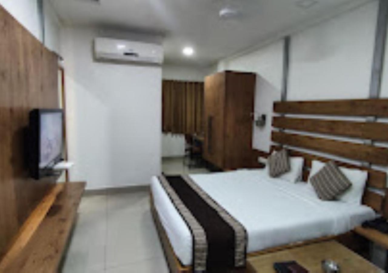 Hotel Siddharth Premiere Chandrapur 외부 사진